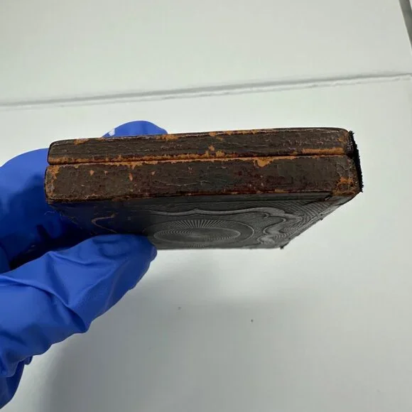 Antique Daguerreotype Photograph 1/9th Plate Victorian Woman Book Leather Case - Picture 6 of 14